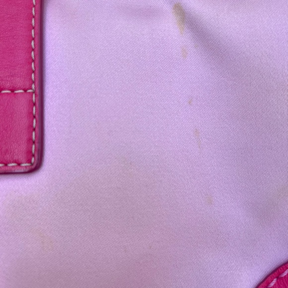 Barbie Summer - Hot Pink Vintage Coach Purse (2004) - Picture 2 of 6